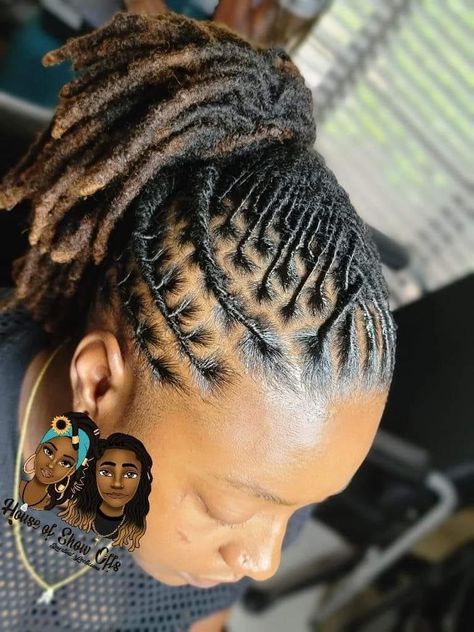 Hairstyles For Dreadlocks For Women, Small Locs Hairstyles For Women, Up Do Dreadlocks Styles For Women, Lock Ponytail Styles, Cute Dreadlock Hairstyles, Dreadlocks Styles For Short Hair, Dreds Locs Women Styles, Space Buns Loc Style, Dreds Locs Short Hair