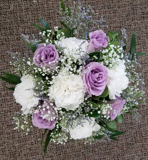 Bouquet Of Flowers Lilac, Purple White Flower Bouquet, White And Lavender Flowers, White And Purple Prom Bouquet, White Roses With Lavender Bouquet, White Roses With Purple Accents, Purple Carnations Bouquet, Purple White Flower Arrangements, Lavender And White Centerpieces