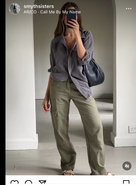 Cargo Pants Outfit Street Style Women, Olive Cargo Pants Outfit, Cargo Trousers Outfit, Cargo Pants Women Outfit, Baggy Pants Outfit, Khaki Pants Outfit, Smart Casual Women, Mum Fashion, Spring Work Outfits