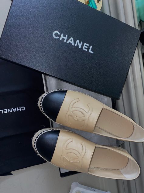 Chanel Espadrilles, Fantastic Shoes, Chanel Espadrille, Dream Life, Hair Hair, Espadrilles, Chanel, Hair Styles, Hair