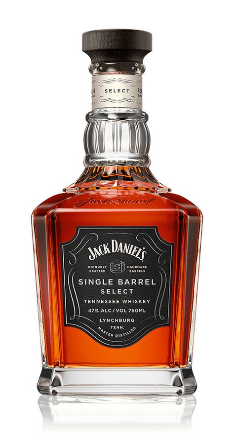 Jack Daniels Single Barrel, Whisky Jack, Brandy Bottle, Jack Daniel's Tennessee Whiskey, Strong Drinks, Whiskey Brands, Whisky Bottle, Alcohol Bottles, Jack Daniel