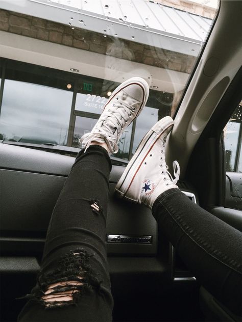 #converse #aesthetic #cars #blackjeans  #photography #rain Photography Rain, Converse Aesthetic, Aesthetic Cars, Converse, Cars, Photography