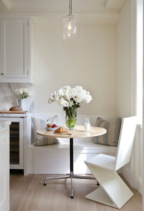 20 Tiny Breakfast Nooks for Two with Space-Saving Goodness Small Banquette, Seating In Kitchen, Banquette Seating In Kitchen, Kitchen Banquette, Kitchen Seating, Banquette Seating, Kitchen Corner, Kitchen Nook, Smart Kitchen