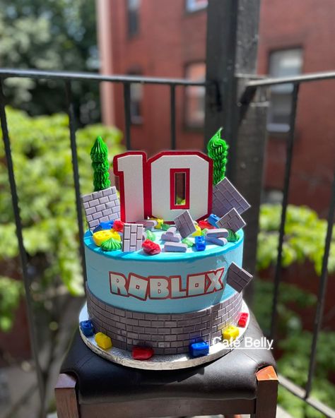 Roblox Birthday Cake 🎂 #Cafebelly #cake #Roblox Roblox Cake Design Buttercream, Roblox Cake Design Ideas, Roblox Birthday Party Cake, Roblox Cake And Cupcakes, Level 10 Unlocked Birthday Cake, Roblox Party Theme Ideas, Roblox Bday Cake, Easy Roblox Cake, Roblocks Cake Ideas