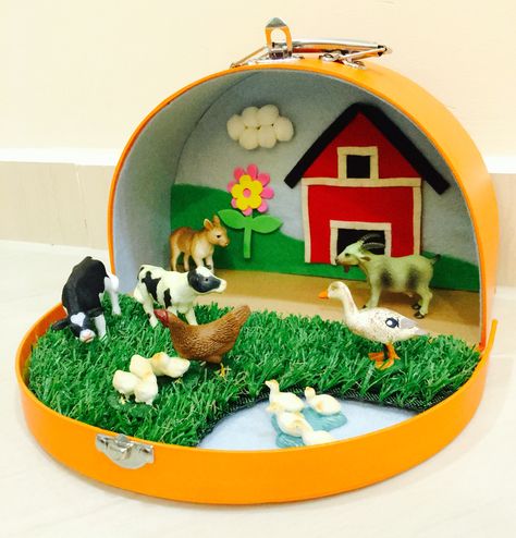 Farm Diorama, Art And Crafts For Kids, Farm Classroom Theme, مشروعات العلوم, School Kids Crafts, School Board Decoration, Montessori Toddler Activities, Science Projects For Kids, Preschool Arts And Crafts