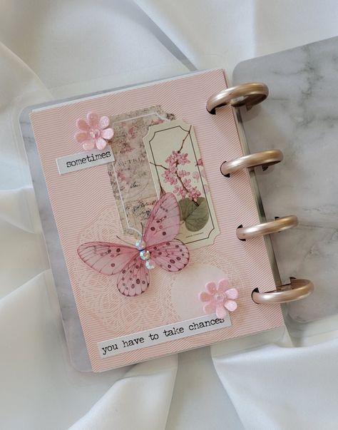 May Journal Page, Journal Ideas With Stickers, Mini Notebook Ideas, Mini Scrapbook Ideas, Mini Journal Ideas, Mini Journaling, Bullet Journal Hand Lettering, Mini Diary, Pink Scrapbook