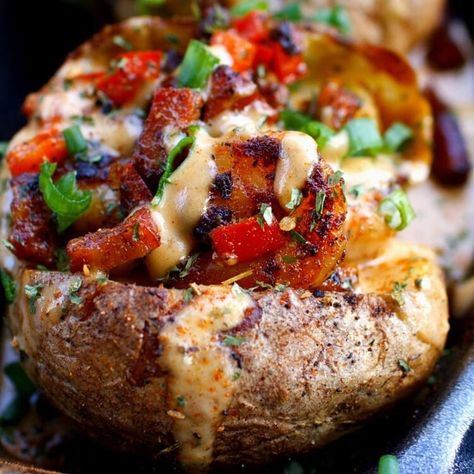 Loaded Cajun Shrimp Potatoes — WhipSomethingUptv Loaded Baked Potato With Shrimp, Yukon Gold Baked Potato, Baked Potato Dinner Ideas, Potato Dinner Ideas, Dinner Ideas Shrimp, Sides Potatoes, Side Meals, Shrimp Potatoes, Baked Potato Dinner