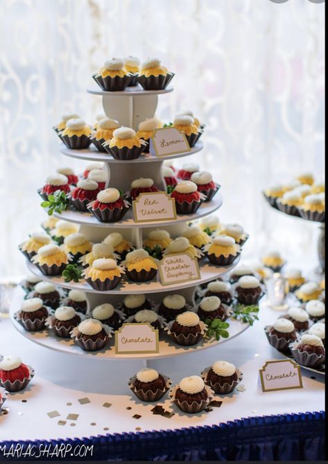 Bundtinis Wedding Display, Nothing Bundt Cakes Display, Nothing Bundt Cakes Cupcakes, Bundt Cake Cupcakes, Mini Bundt Cake Display Ideas, Nothing Bundt Cakes Bundtinis, Bundt Cake Display Ideas, Bundtinis Display, Bundt Cake For Wedding