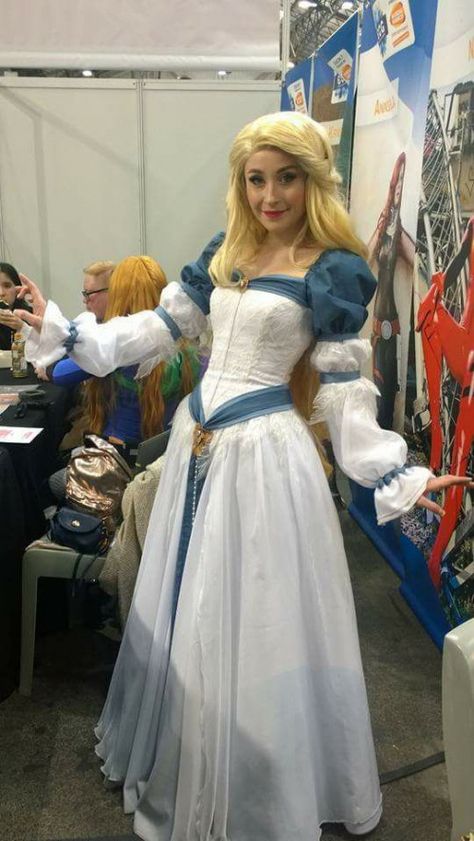 Odette Cosplay, Odette Dress, Princess Odette, Barbie Cosplay, Cosplay Dresses, Disneybound Ideas, Anastasia Dress, Disney Princess Cosplay, Swan Princess