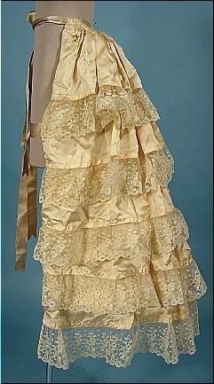 ivory silk lace trimmed lobster tail bustle, from 1894 wedding ensemble Afternoon Dresses, Madeleine Vionnet, Flapper Dresses, 1890s Fashion, Lobster Tail, Fashion Goth, Charles James, Bustle Dress, Victorian Costume