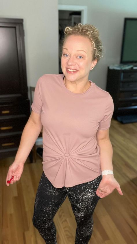 When your shirt needs some shape, but you don’t want to knot it, try this trick with a bangle bracelet and a hair tie! Would you style your shirt this way? 1 loop or 2? #athleticwear #athleisurewear #styletip #zyiaactive #workfromhomemama #bodypositivemovement #preschoolmom #stylebylizo | Over 40 | Casual Style & Easy Makeup | Chaos Management Hacks | Ally Brooke · Fabulous Bracelet Hack For Shirt, Bangle Shirt Hack, Bracelet Shirt Hack, Style Your Shirt, How To Tie A Shirt, Tie A Shirt, Shirt Knot, T Shirt Hacks, Shirt Hacks