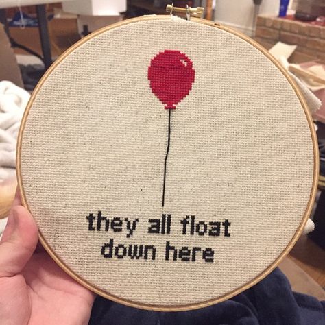 Stephen King Embroidery, Stephen King Cross Stitch, Bordados Aesthetic, We All Float Down Here, Geeky Cross Stitch, Red Cross Stitch, It Pennywise, Funny Cross Stitch Patterns, Halloween Cross Stitches