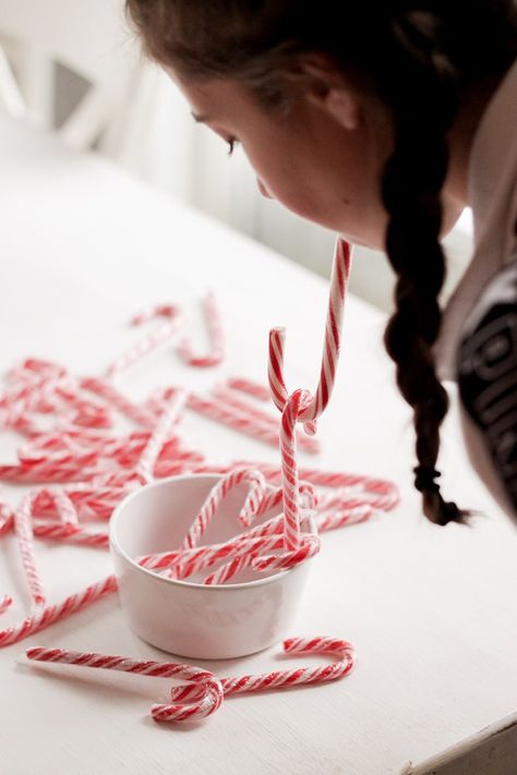 Christmas Candy Cane Games For Family, Candy Can Games, Candy Cane Hook Em Game, Candy Cane Hook Game, Candy Cane Chopstick Game, White Christmas Games, Candy Cane Toss Game, Marshmallow Christmas Game, Christmas Games With Marshmallows