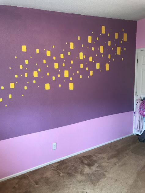 Tangled Rapunzel Bedroom, 1034 X 576 Wallpaper, Tangled Wall Decor, Tangled Inspired Room Decor, Tangled Inspired Bedroom, Tangled Inspired Nursery, Tangled Room Ideas, Rapunzel Nursery Theme, Tangled Inspired Room