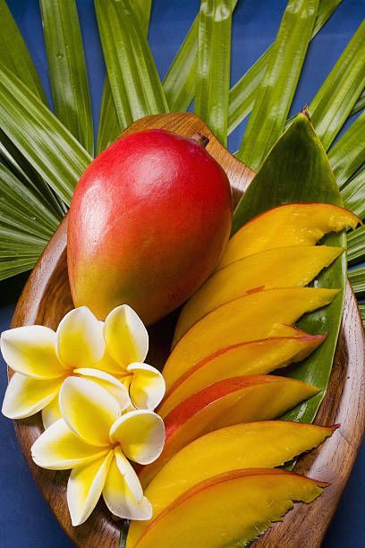 Jungle Food, Purple Aesthetic Background, Mango Margarita, Fruits Photos, Mango Fruit, Mango Tree, Fruit Photography, Mango Salsa, Fruit Plants