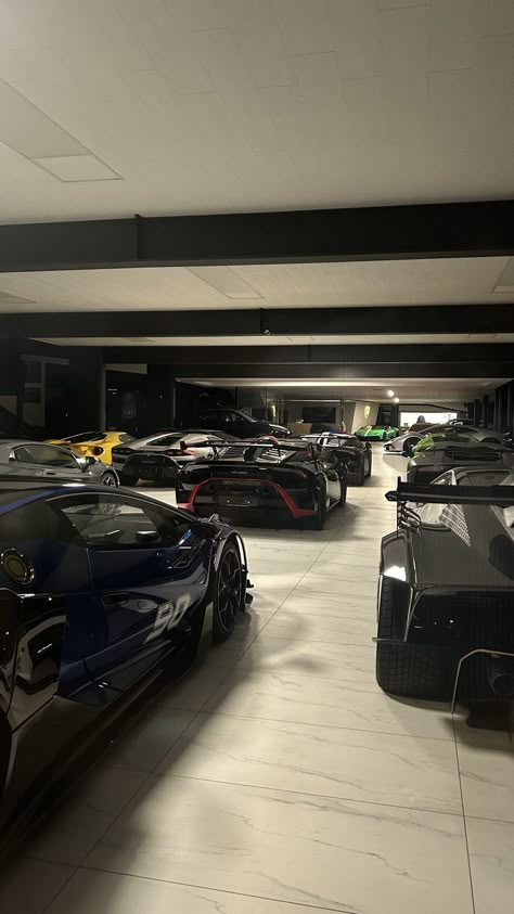 Super Car Garage, Hot Wheels Diy, Billionaire Aesthetic, Nightclub Aesthetic, Car Icons, Aesthetic Space, Lux Cars, Street Racing Cars, Luxury Lifestyle Dreams