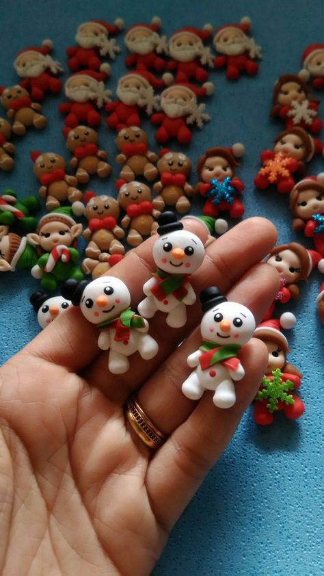 Xmas Polymer Clay, Animals Tattoos, Tattoos Quotes, Clay Christmas Decorations, Clay Christmas, Polymer Clay Ornaments, Polymer Clay Figures, Quotes Humor, Christmas Clay