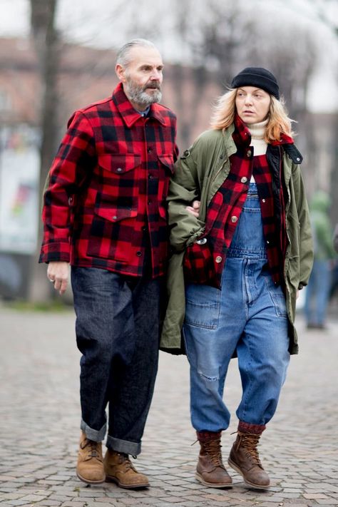 The 87 Best Street Style Looks From Men's Fashion Week: London, Milan and Pitti Uomo - Fashionista Casual Mens Fashion, Mens Fashion Simple, American Casual, Mens Fashion Rugged, Hipster Mens Fashion, Hipster Outfits, Mens Fashion Week, Cold Weather Fashion, Men Street