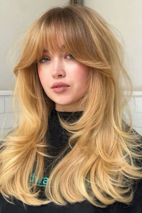 Face-Framing Layers Bottle Neck Bangs Long Hair, Bottle Neck Bangs Hair, Bangs For Round Face, Fall Hair Cuts, Styles Ideas, Dead Cells, Wispy Bangs, Round Face Haircuts, Trending Haircuts