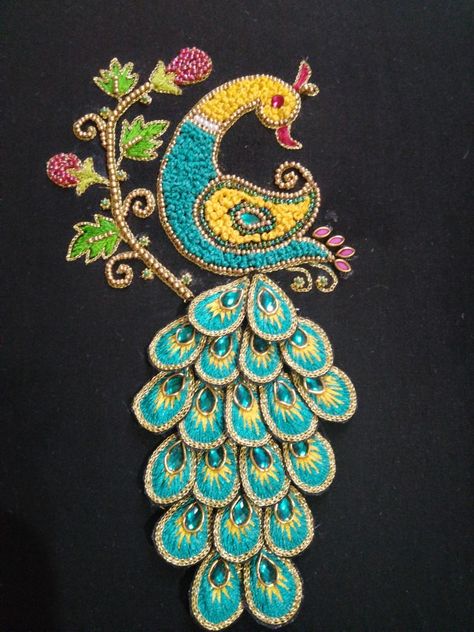 Picoke Bird Aari Work, Peacock Drawing Aari Work, Shaded Button Hole Stitch Design In Aari, Pecock Model Aari Work, 5d Peacock Aari Work, Peacock Embroidery Designs Pattern, Peacock Embroidery Designs Blouse, Peacock Aari Work Designs, Peacock Aari Work