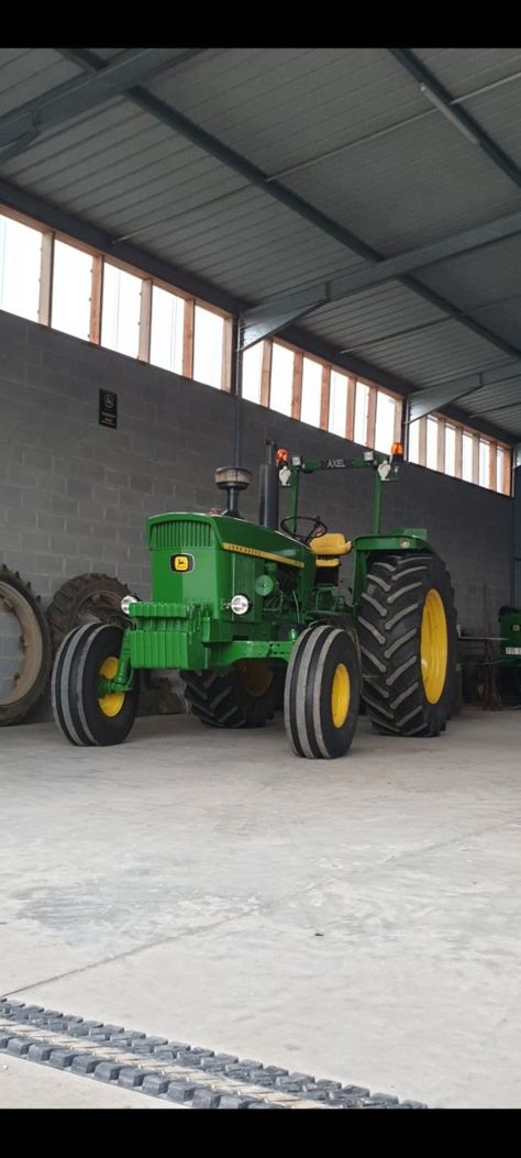 John Deere Pictures, John Deere Tractors Pictures, Tractor Pictures, Jd Tractors, Vintage Tractors, John Deere Tractors, New Holland, Home Pictures, Mediterranean Style