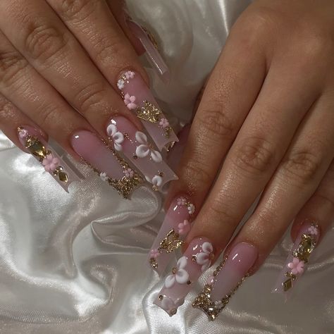 nails by shareth 🎀 | thee prettiest nailss 🌸🤍✨ @nailssbyshareth - - - #nails #explore #explorepage #explorepage✨ #nailsnailsnails #nailsofinstagram… | Instagram Birthday Nails Baddie, Nails Inspo Cute, Buchona Nails, Pink Red Nails, Sweet 16 Inspo, Cutesy Nails, Quinceanera Nails, Gold Nail Designs, Graduation Nails