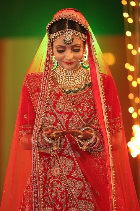 Single Wedding Pose, Wedding Girl Posing, Dulhan Closeup Photography, Dhula Dhulan Wedding Photography, Dhulan Wedding Photography, Wedding Closeup Photography, Singal Dulhan Pose, Couple Marriage Photography, Dulhan Single Pose