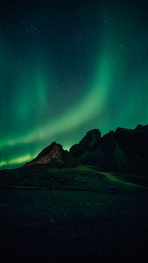 Northern Lights In Iceland, Northen Light Aesthetic, Iceland Lights, Norway Lights, Northern Lights Aesthetic, Iceland Aurora Borealis, Iceland In March, Norway Northern Lights, Northern Lights Alaska