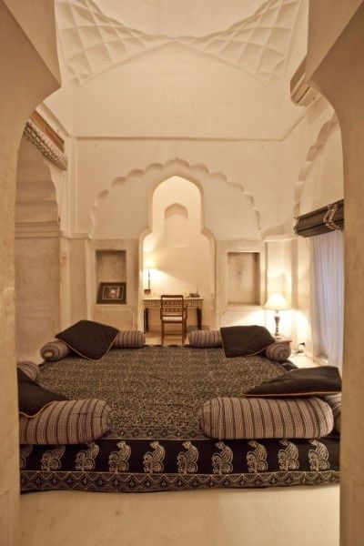 Exotic Bedrooms, Indian Interiors, Moroccan Homes, Moroccan Interiors, Floor Seating, Indian Home, Architectural Details, Dream Home Design, 인테리어 디자인