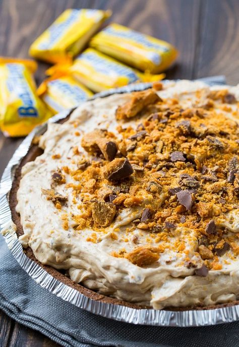 Butterfinger Pie Butterfinger Pie Recipe, Snickers Caramel Apple Salad, Butterfinger Pie, Caramel Apple Salad, Frozen Peanut Butter, Chocolate Graham Cracker Crust, Spicy Southern Kitchen, Chocolate Graham Crackers, Southern Kitchen