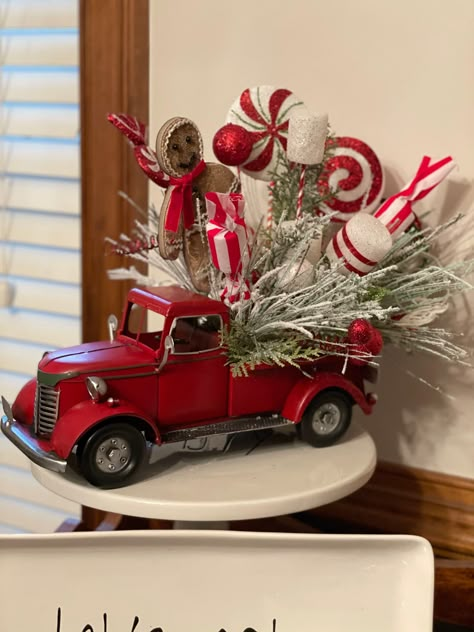 This beautiful rustic medal truck includes pine greenery and Christmas picks. This truck will look great with your other red truck decor. Enhance your Christmas decor with this tabletop Red Metal Truck Decor. Perfect for displaying in your dinning room, kitchen table, kitchen counters, office, shop, and more, this truck features a classic old-style body and truck bed. Metal Truck Decor, Truck Wreaths, Vintage Red Truck Decor, Truck Lover, Farmhouse Truck, Red Truck Decor, Chirstmas Decor, Truck Decor, Red Farmhouse