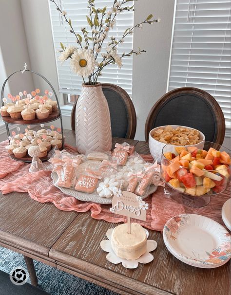 Daisy Themed 1st Birthday Party 🌼🌸 Follow my shop @KelseyDefebaugh on the @shop.LTK app to shop this post and get my exclusive app-only content! #liketkit #LTKkids #LTKfamily #LTKparties @shop.ltk https://liketk.it/4mKgV Present Table Ideas Birthdays, Daisy Party Theme 1st Birthdays, Daisy Themed Birthday Party, Daisy First Birthday, Dessert Table Birthday, Birthday High Chair, Daisy Birthday, Wild Birthday Party, Themed 1st Birthday