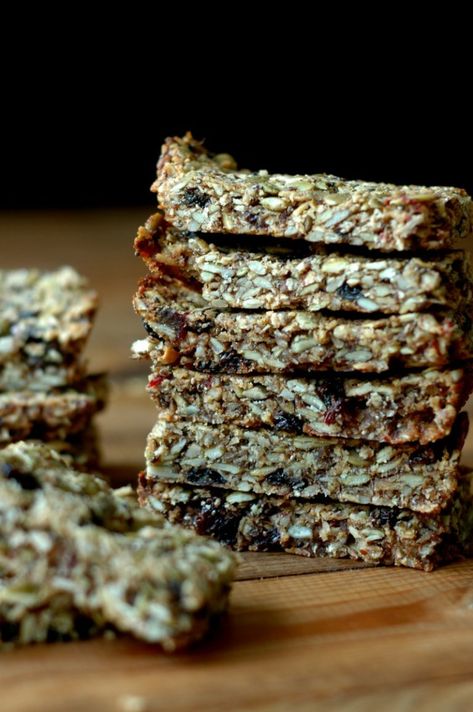 Raising Generation Nourished Dance Snacks, Nut Free Granola Bars, Quinoa Granola Bars, Best Quinoa Recipes, Glutenfree Cookies, Seed Granola, Nut Free Granola, Natural Granola, Quinoa Bars