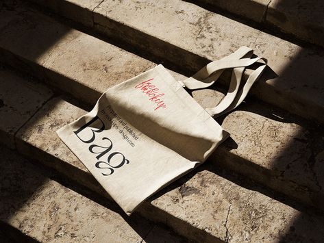 Free canvas bag mockup :: Behance Branding Mockups Free, Vintage Canvas Bags, Tote Bag Mockup, Free Packaging Mockup, Free Tote, Bag Mockup, Mockup Downloads, Free Canvas, Mockups Design