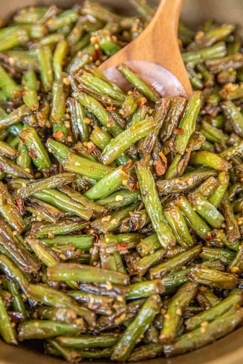 Honey Garlic Green Beans, Honey Garlic Soy Sauce, Green Bean Recipes Skillet, Frozen Green Bean Recipes, Canned Green Bean Recipes, Soy Sauce Green Beans, Fresh Green Bean Recipes, Skillet Green Beans, Easy Green Beans