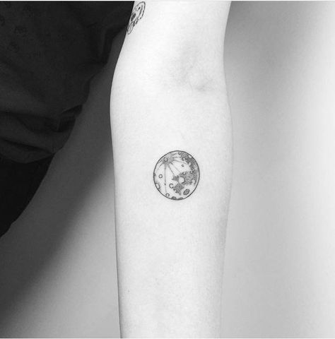 Echo & the Bunnymen Tattoo Artist: Cagri Durmaz Full Moon Tattoo Fine Line, Simple Full Moon Tattoo, Small Crescent Moon Tattoo, Blue Moon Tattoo, Small Rib Tattoos, Half Moon Tattoo, Hip Tattoo Small, Small Moon Tattoos, Full Moon Tattoo