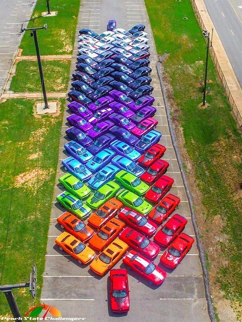 peach state dodge challenger lineup designboom Organized Things, Satisfying Photos, Satisfying Pictures, Images Disney, Awesome Cars, Most Satisfying, Oddly Satisfying Videos, Weird Stuff, Oddly Satisfying