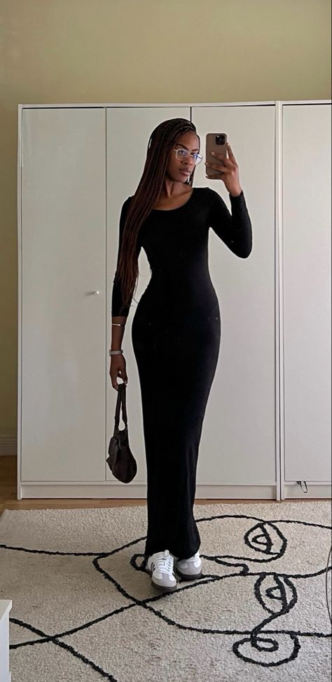 #adidas #longdress #blackdressesforwomen #casualoutfit #outfitideas Adidas Samba Outfit Black Woman, Samba Outfit Black, Adidas Samba Outfit Women, Red Adidas Shoes, Inspi Outfit, Samba Adidas, White Outfits For Women, White Party Outfit, Adidas Samba Outfit