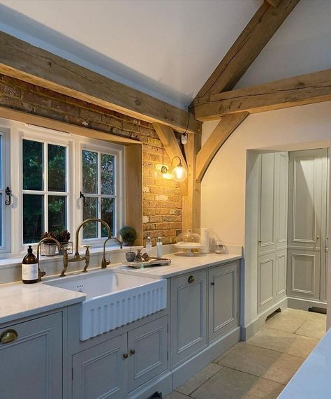 Barn Conversion Interiors, Barn Kitchen, Countryside House, Barn Conversion, Home Inspo, Dream Apartment, Dream House Interior, House Goals, Woodworking Designs