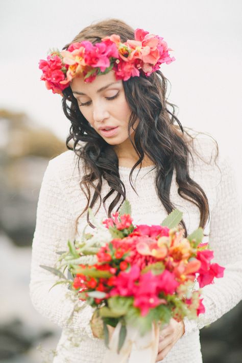 Bridal Styled Shoot, Tropical Wedding Flowers, Tropical Bridal, Luau Wedding, Events Decor, Flowers In Her Hair, Oahu Wedding, Beautiful Beach Wedding, Beautiful Bouquets