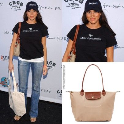 Meghan Markle carrying Longchamp Small Le Pliage Tote in Beige http://liketk.it/2LRgp #liketkit @liketoknow.it #LTKitbag Longchamp Small Le Pliage Outfit, Long Champ Le Pliage Outfits, Long Champ Le Pliage Small, Le Pliage Longchamp Outfit, Le Pliage Outfit, Longchamp Le Pliage Outfit, Long Champ Le Pliage, Le Pliage Longchamp, Longchamp Small Le Pliage