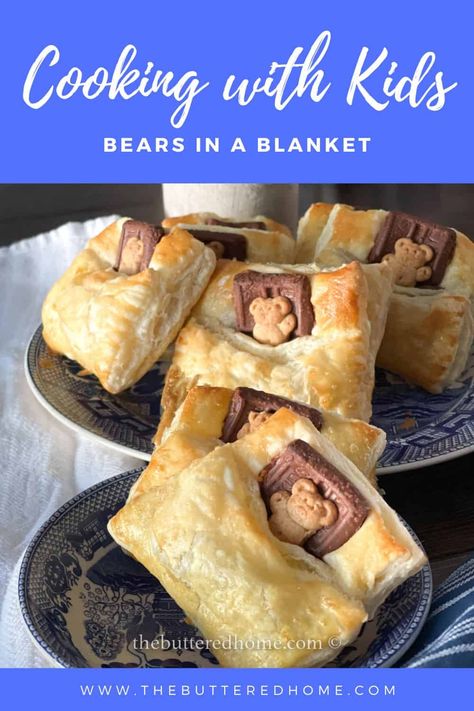 Cooking with Kids is so important. It can be simple too! With our Bears in a Blanket recipe it will be easy and fun. Delicious Puff pastry coupled with chocolate and teddy grahams, your kids will be begging for more! Sleepy Teddy Bear Pastry, Sleepy Teddy Recipe, Teddy Bears In A Blanket Recipe, Teddy Bear Graham Cracker Snack, Teddy Graham Dessert Ideas, Puff Pastry Teddy Graham, Teddy Graham Sleeping Bag, Teddy Bear Blanket Cookie, Bears In A Blanket Recipe