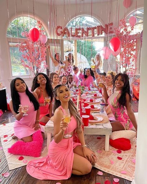 17 Insta-Worthy Galentine's Party Ideas Your Friends Will Love Valentines Theme Party, Liane V, Valentines Party Food, Galentines Day Ideas, Valentines Brunch, Day Party Ideas, Valentines Party Decor, Galentines Party, Valentine Dinner