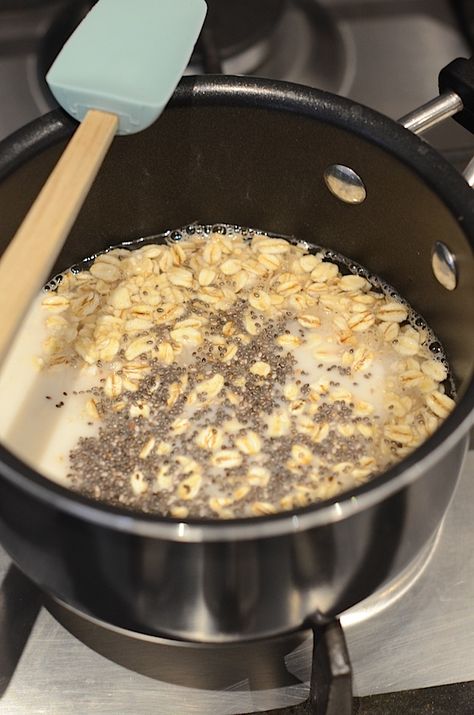 How to Make Stovetop Oatmeal: 5 Tips for the Perfect Bowl - The Chic Life Rolled Oats Recipe Breakfast, Oatmeal On The Stove, Stovetop Oatmeal, Rolled Oats Recipe, Oatmeal With Almond Milk, Best Oatmeal Recipe, Oats Recipes Breakfast, Make Oatmeal, Recipe For One