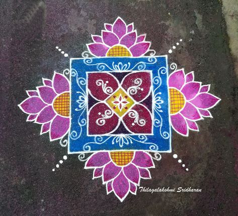 Square Rangoli Design, Square Rangoli, Artistic Rangoli, Margali Kolam, Color Rangoli, Colour Rangoli, Rangoli Designs For Competition, Margazhi Kolam, Freehand Rangoli