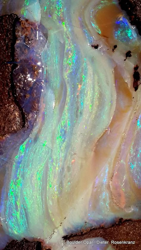 Boulder Opal Pretty Rocks, Cool Rocks, Beautiful Rocks, Beautiful Colours, Mineral Stone, Minerals And Gemstones, Rocks And Gems, Gems And Minerals, Boulder Opal