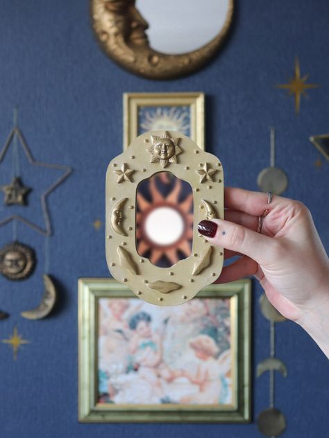 Magnificent celestial mirror ✨ Celestial Aesthetic Decor, Celestial Diy, Moon Bathroom Decor, Celestial Lamp, Celestial Mirror, Celestial Gallery Wall, Celestial Bathroom, Moon And Stars Mirror, Celestial Ceramics