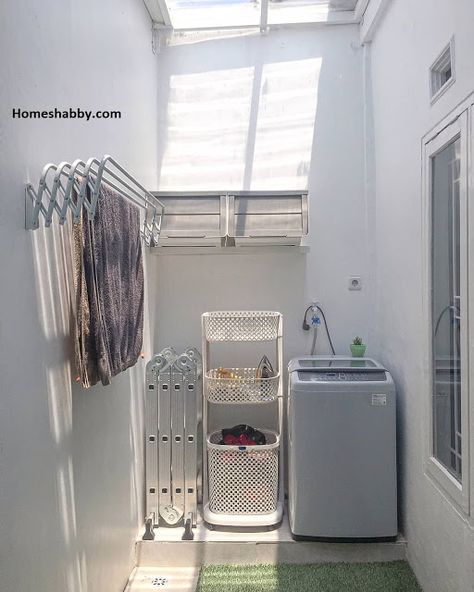 Laundry Area Ideas, Outdoor Laundry Rooms, Stylish Laundry Room, Laundry Room Layouts, Home Hall Design, Laundry Design, Modern Laundry Rooms, Small House Interior Design, Laundry Room Inspiration