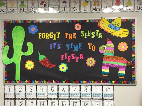 Fiesta bulletin board Fiesta Theme Bulletin Board, Spanish Bulletin Board Ideas Preschool, Fiesta Theme Classroom Door, Taco Theme Bulletin Board, Mexican Bulletin Board, Fiesta Theme Classroom Decorations, Pinata Bulletin Board, Fiesta Classroom Decor, Mexico Classroom Theme