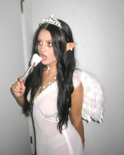 2022 Costume Ideas, Tooth Halloween Costume, Tooth Fairy Halloween, Fairy Halloween Makeup, Tooth Fairy Costumes, Fashion Inspo Aesthetic, Girl Halloween Makeup, Pink Halloween Costumes, Fairy Costume Women